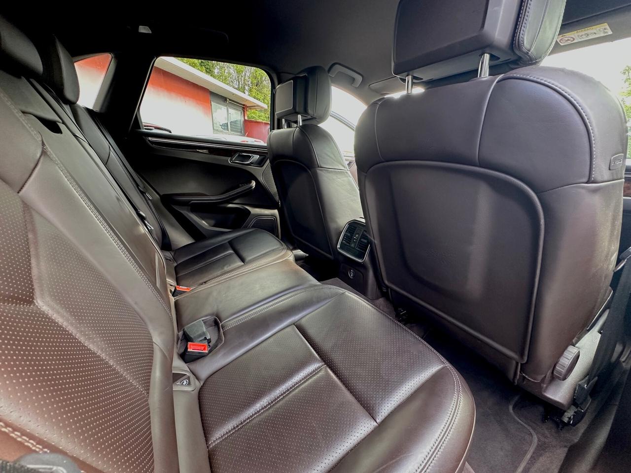 Porsche Macan iva inclusa pelle cocoa cerchio 21 scarichi