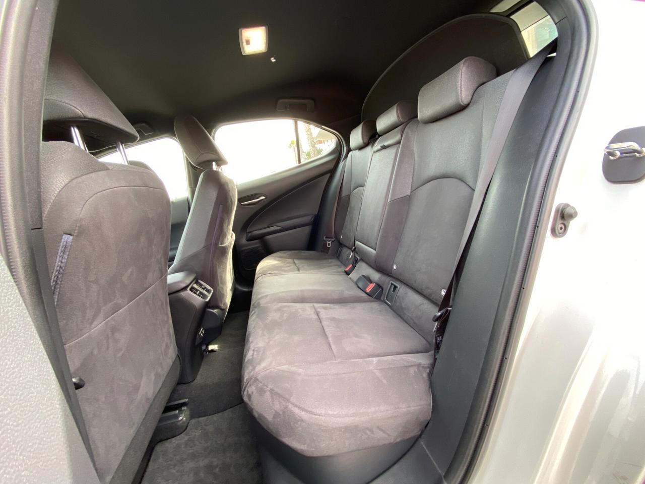 Lexus UX 250h 2.0 Business 2wd 184 CV cvt