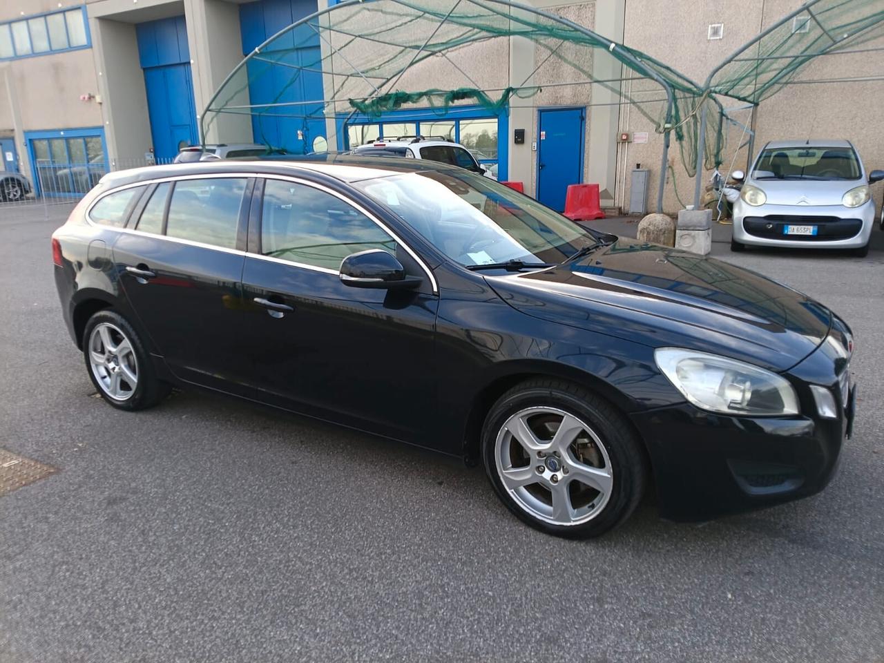 Volvo V60 D3 Geartronic Summum