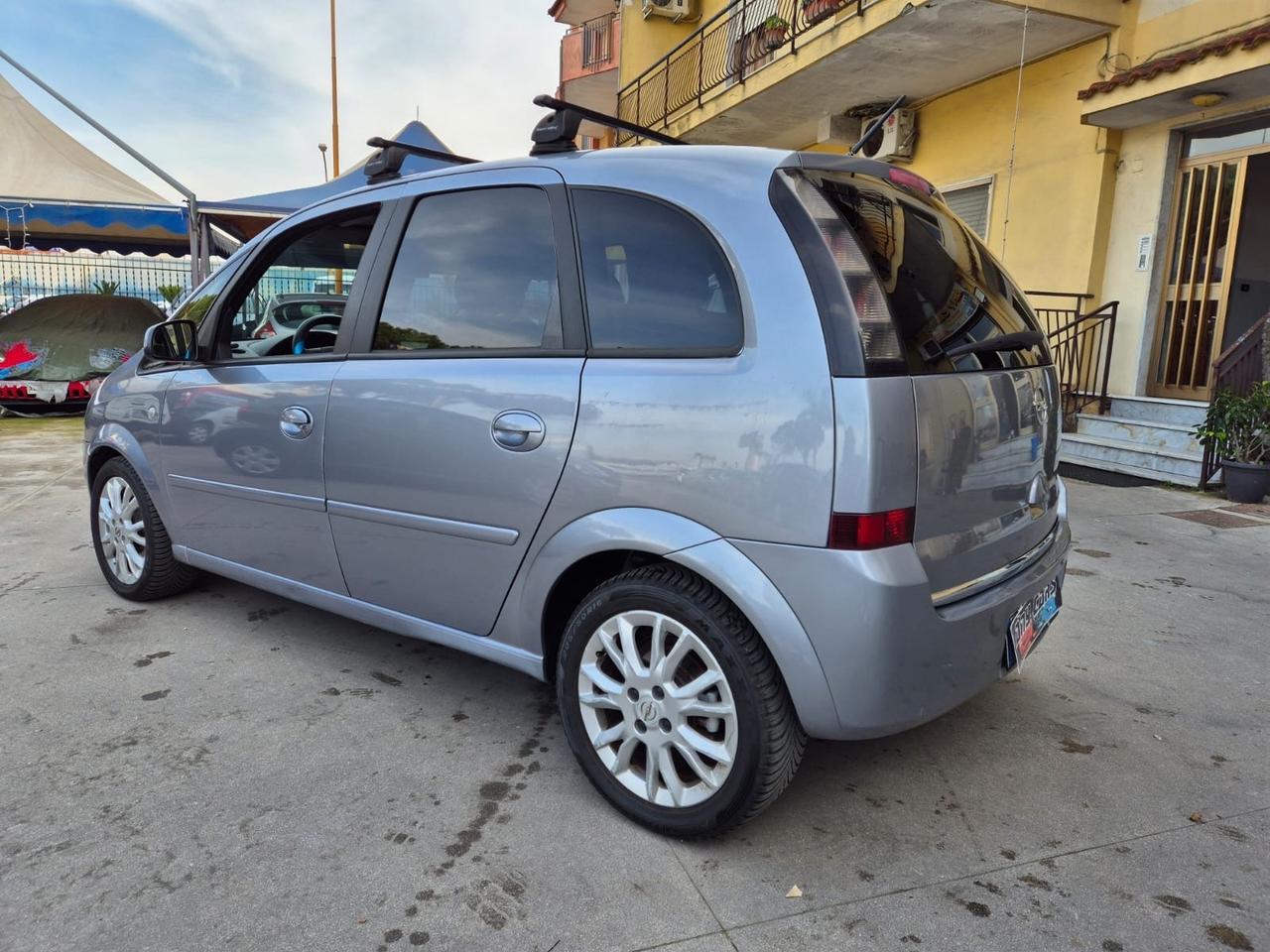 Opel Meriva 1.4 16V GPL-TECH Cosmo