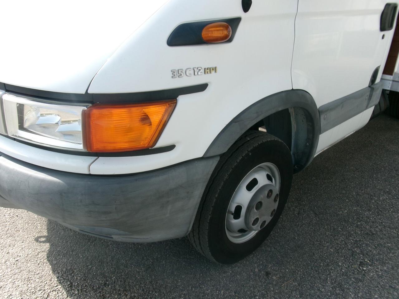 Iveco Daily 35C12 2.3 120CV P.3450 FURGONE LEGA DA 3.95M 200000 KM