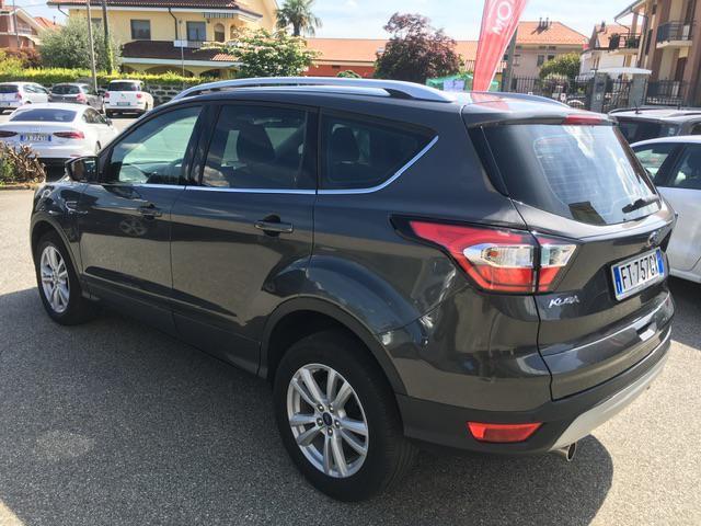 FORD Kuga 1.5 TDCI 120cv 2WD Business