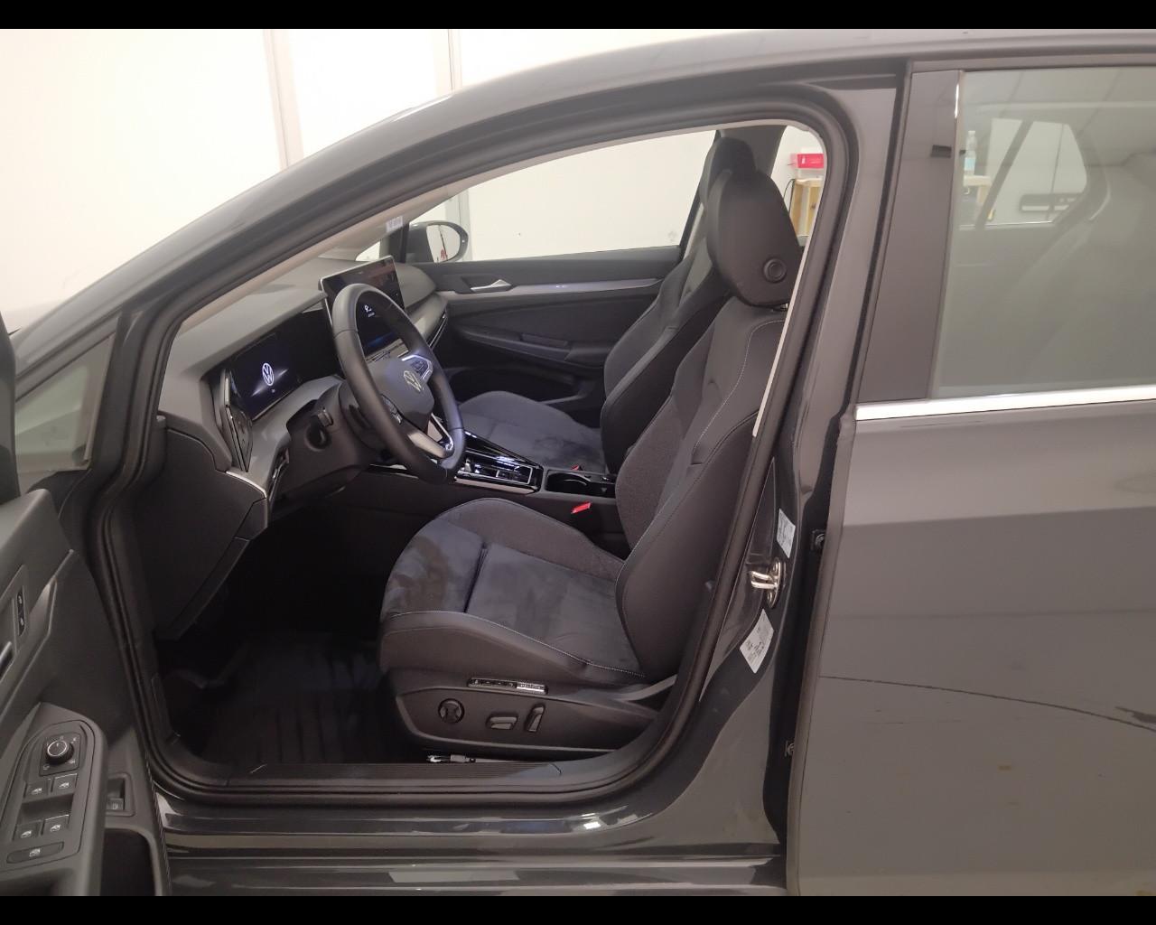 VOLKSWAGEN Golf VIII 2024 - Golf 1.5 tsi ehybrid Style 204cv dsg