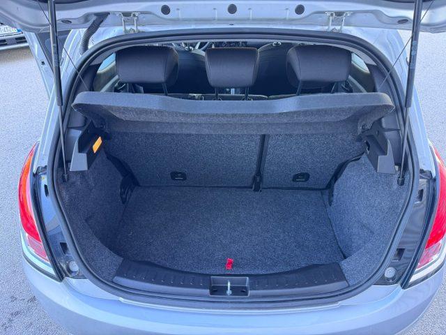 LANCIA Ypsilon 1.0 FireFly 5p Hybrid Ecochic Gold IVA ESPOSTA