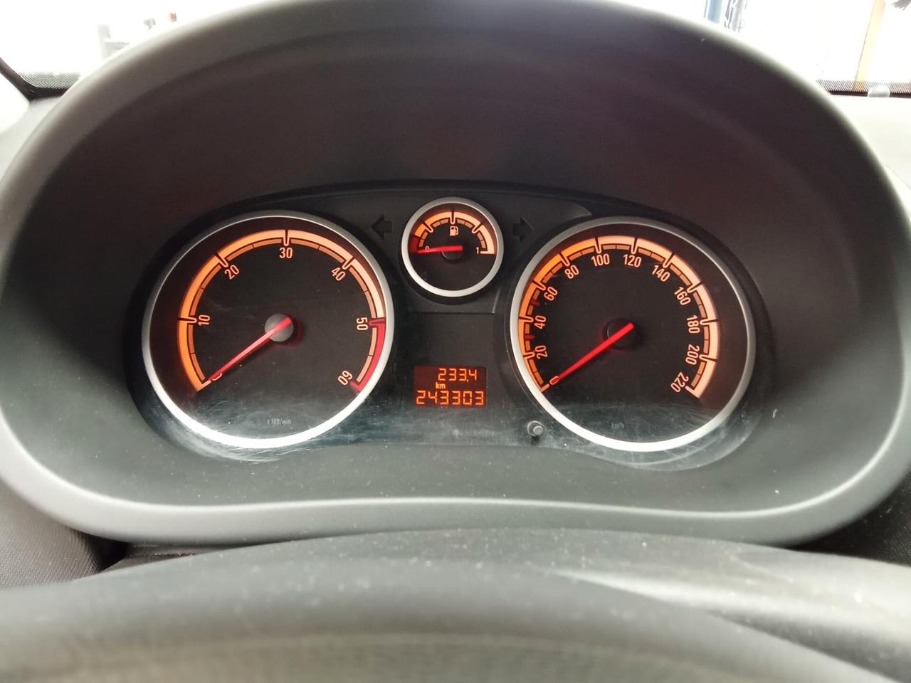 Opel Corsa 1.3 CDTI 75CV F.AP. / 4 POSTI/VAN AUTOCARRO