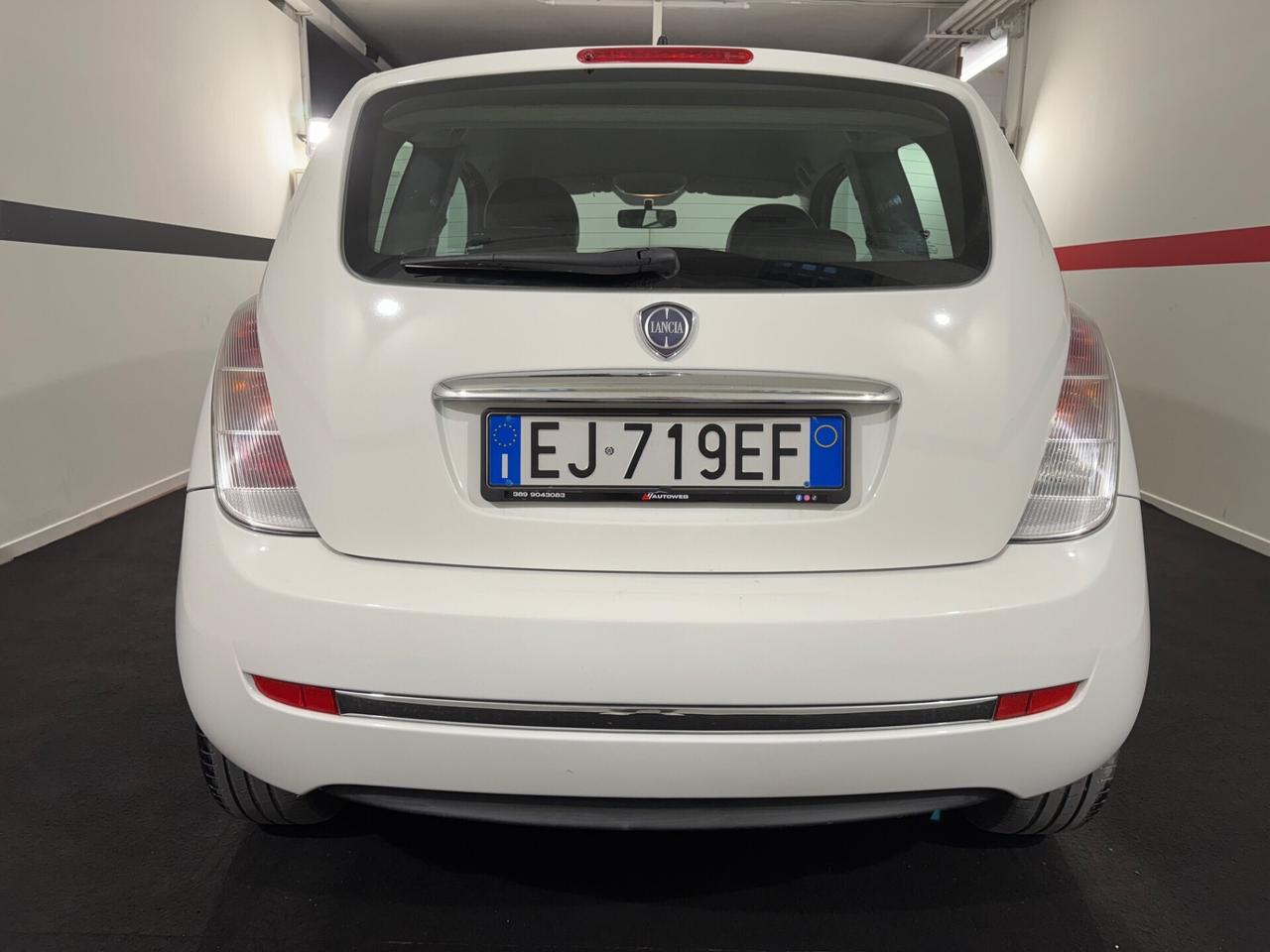 Lancia Ypsilon 1.2 69 CV Platinum*NEOPATENTATI*
