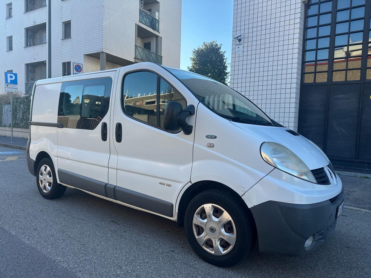Renault Trafic T29 2.0 dCi/115 PL-TN-DC Furgone DPF QS