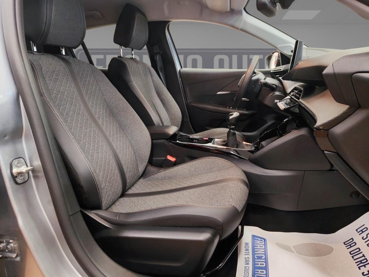 Peugeot 208 1.2 BENZINA 100 CV -ALLURE-