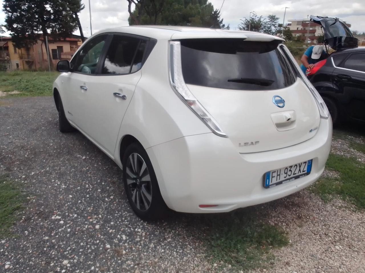Nissan Leaf Acenta 30KWh