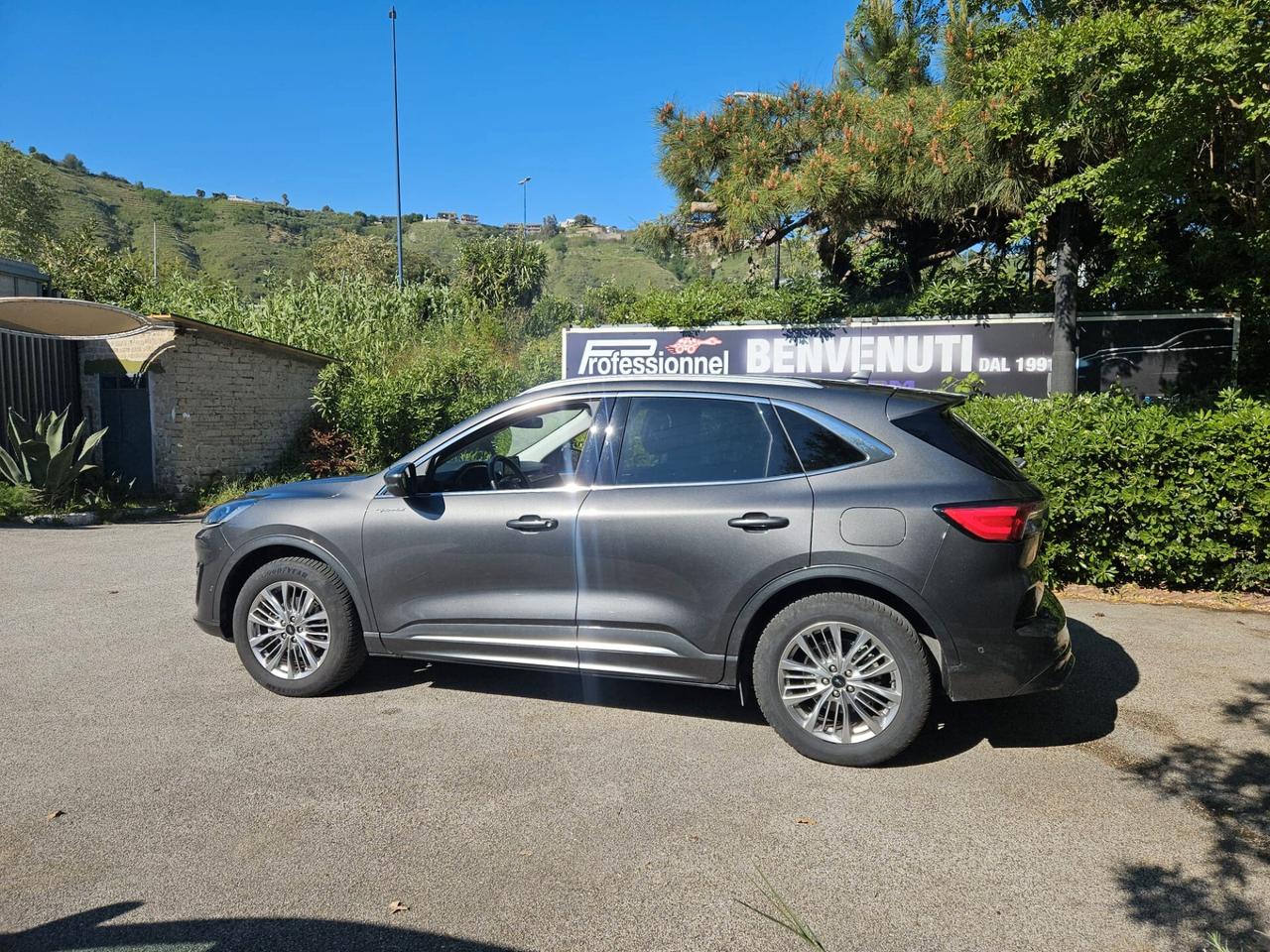 Ford Kuga 2.5 Full Hybrid 190 CV CVT AWD Vignale