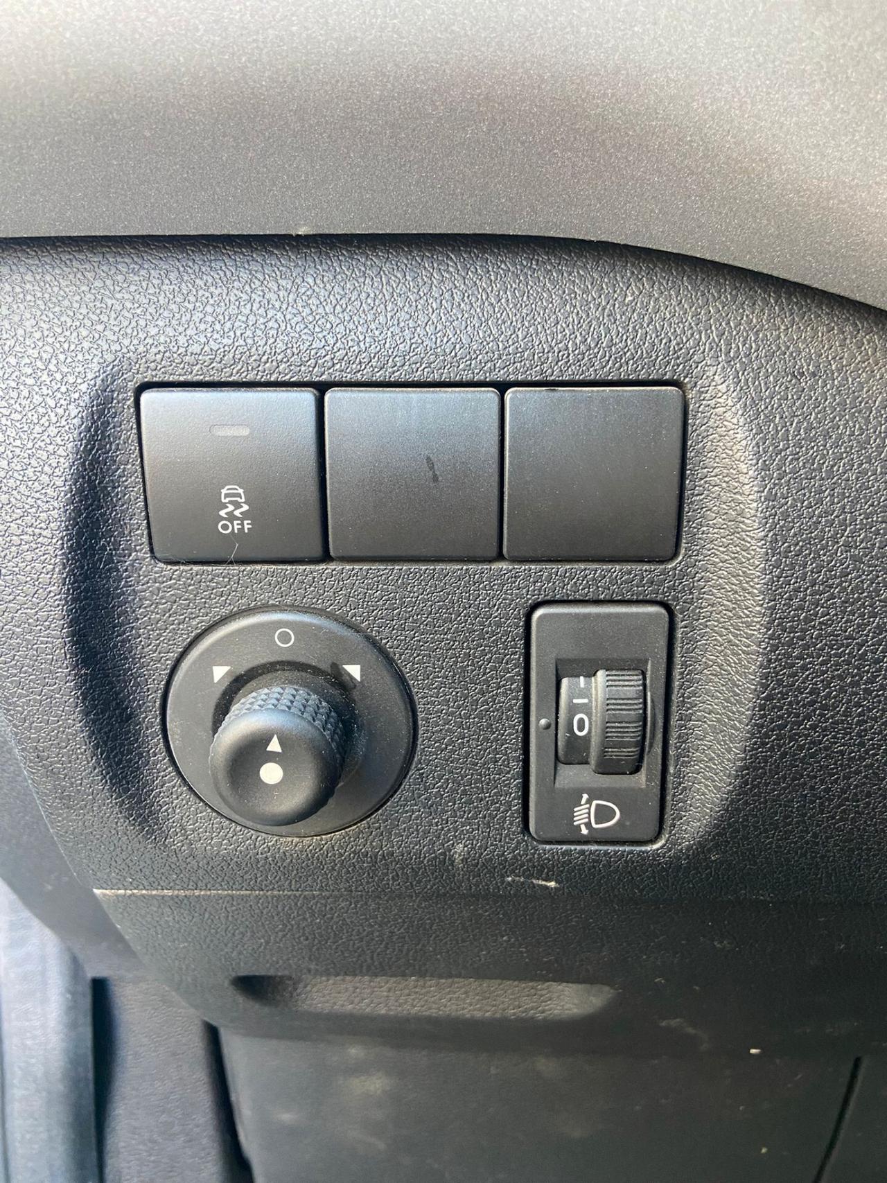 Peugeot Partner Tepee BlueHDi 100 4x4 DANGEL