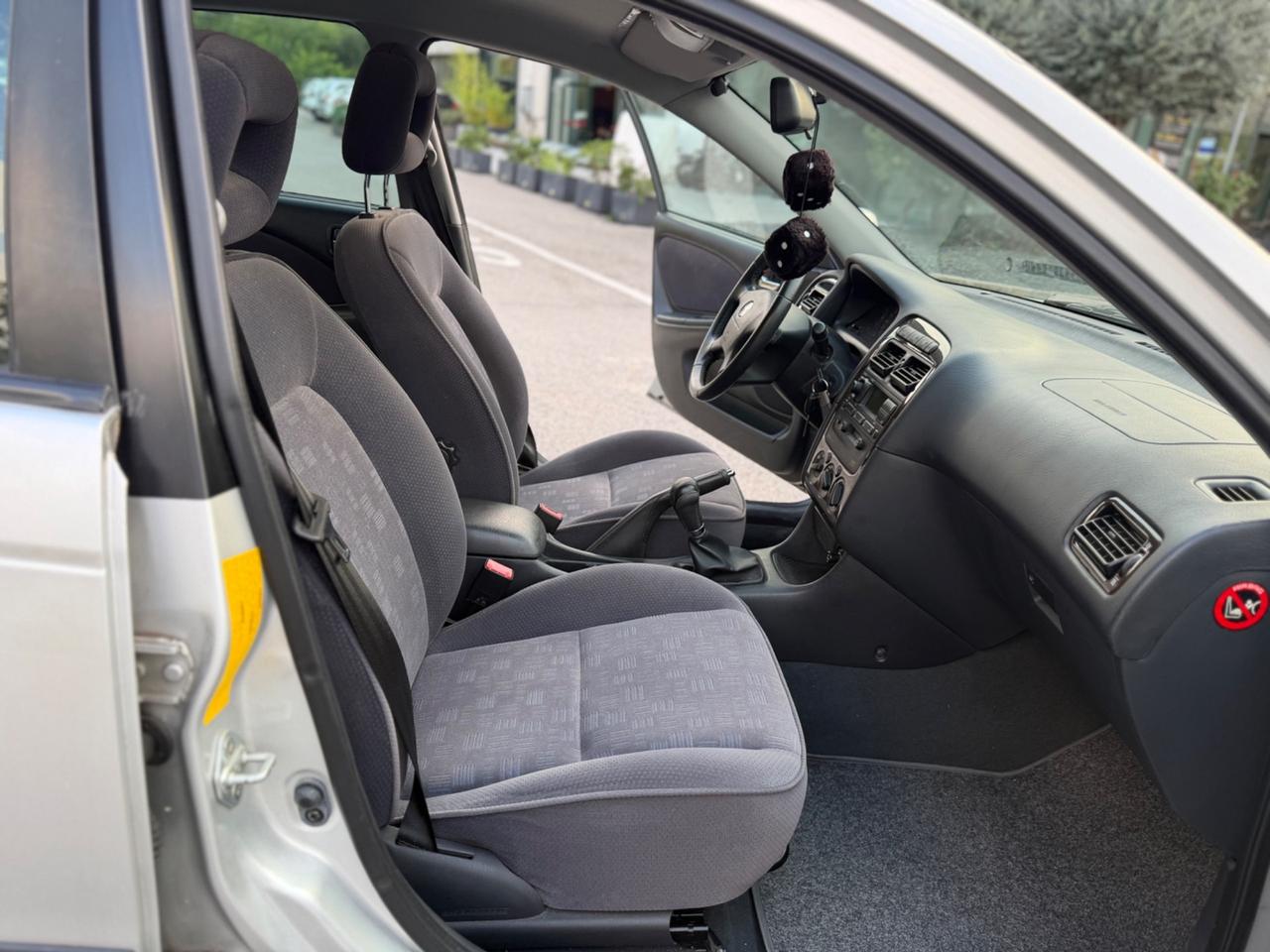 Toyota Avensis 1.6i 16V cat*Neopatentati*Solo 131000km