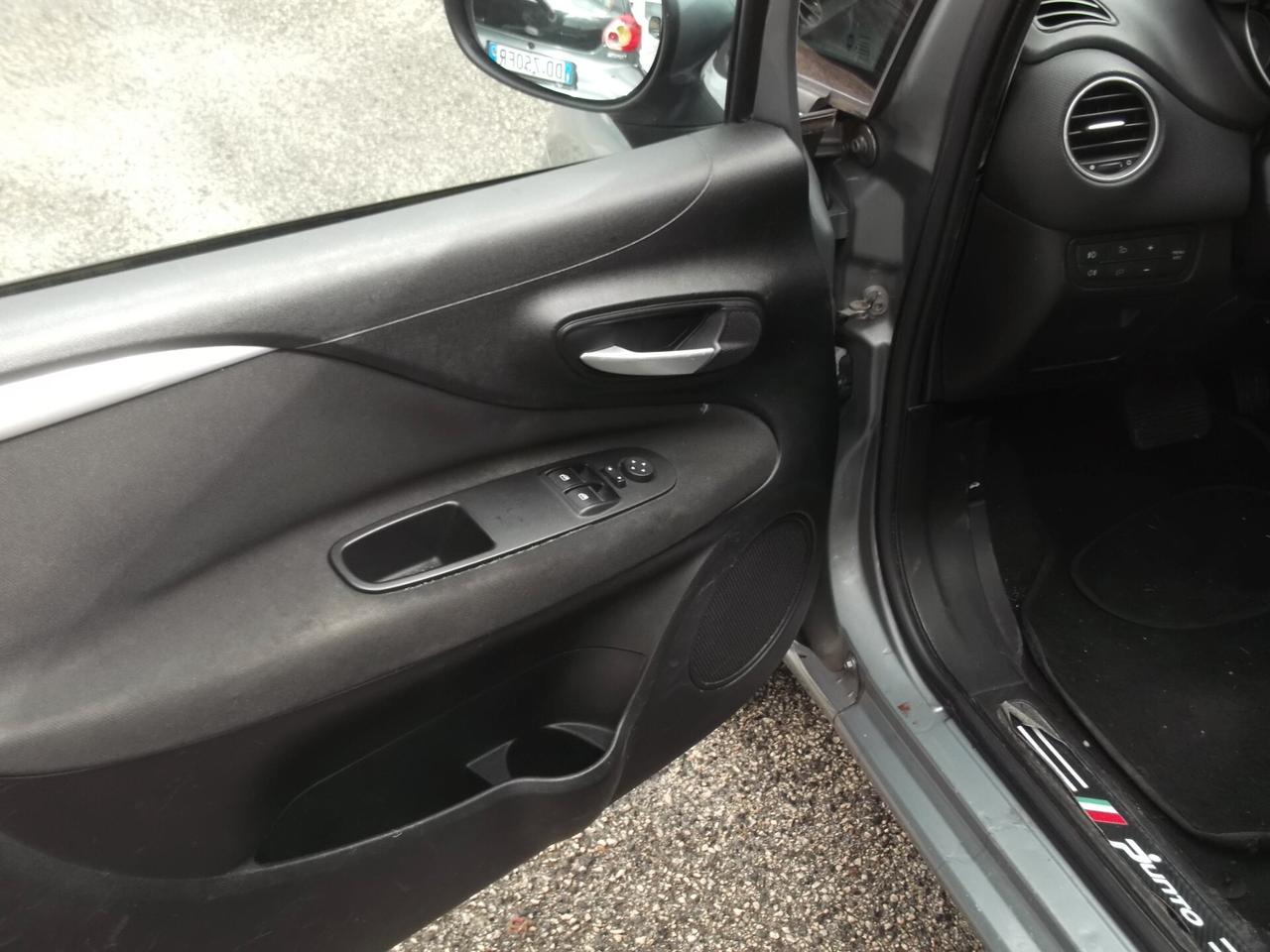 Fiat Punto Evo 1.4 5 porte S&S Dynamic Automatica con o senza comandi per disabili - 28