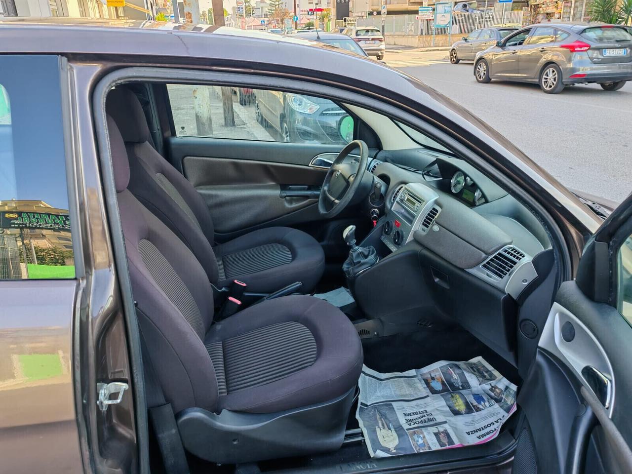 Lancia Ypsilon 1.2 69 CV Diva - NEOPATENTATO