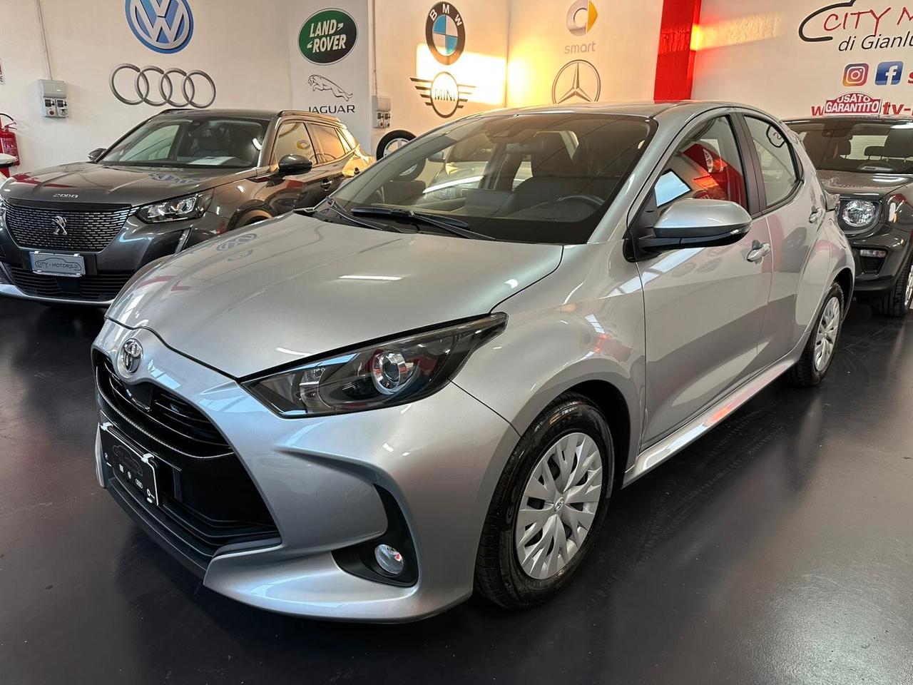 Toyota Yaris 1.0 5 porte Active