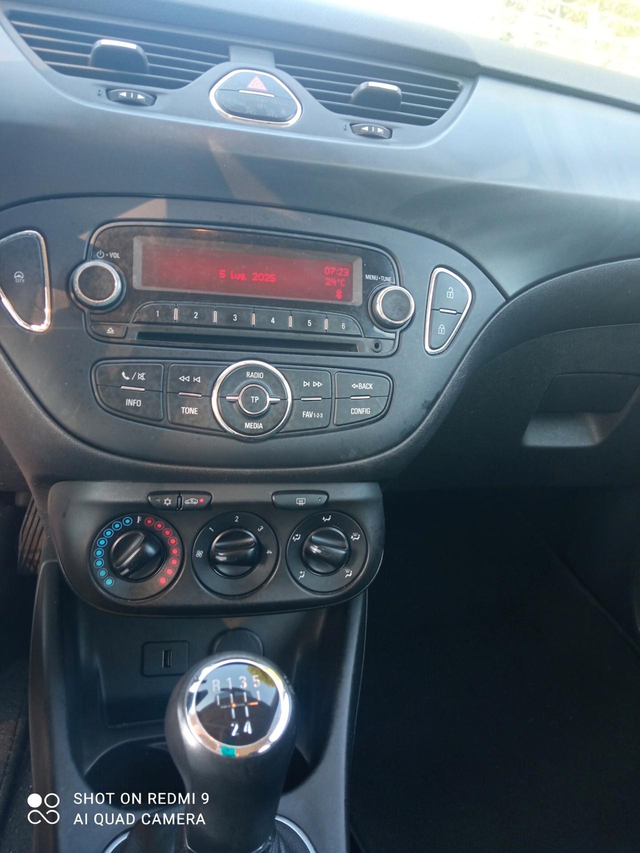 Opel Corsa 1.2 5 porte n-Joy NEOPATENTATI