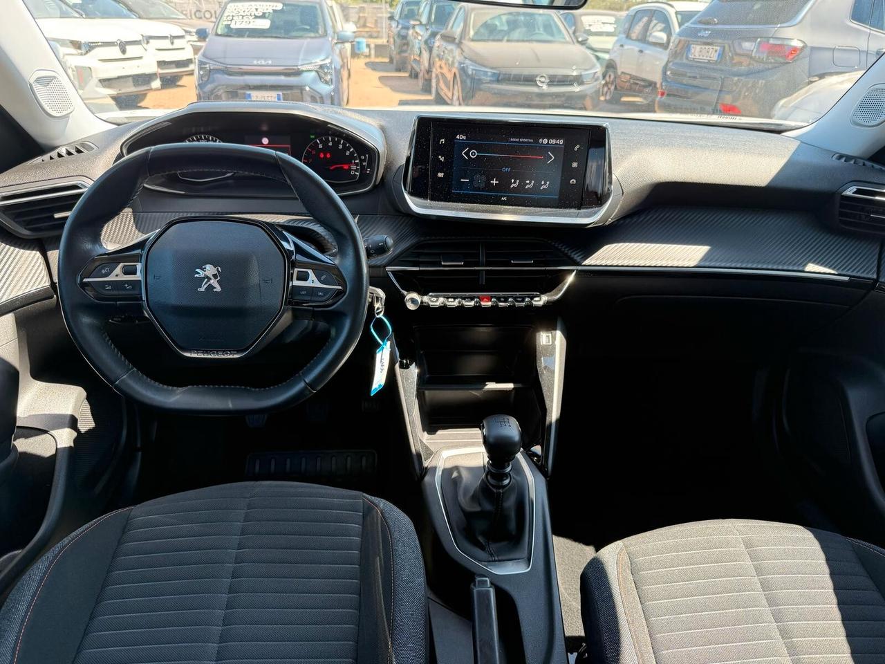 Peugeot 2008 BlueHDi 100 S&S Allure