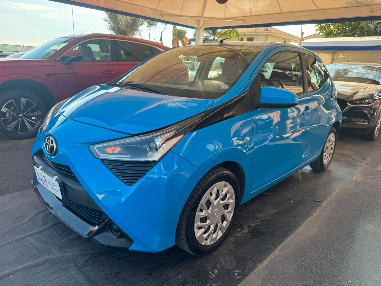 Toyota Aygo Connect 1.0 VVT-i 72 CV 5 porte x-play