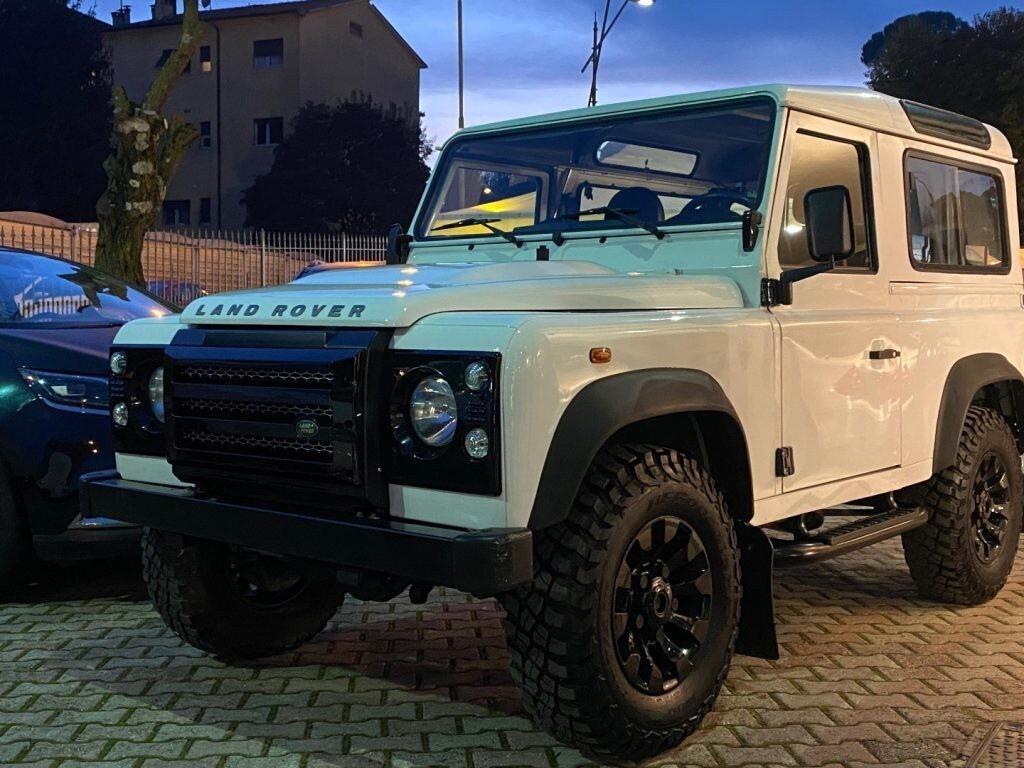 LAND ROVER Defender 90 2.2 TD4 Station Wagon n1