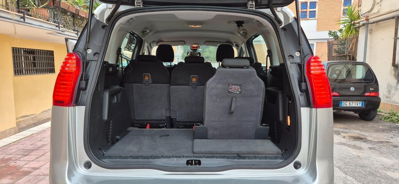 Peugeot 5008 1.6 HDi - 7 posti