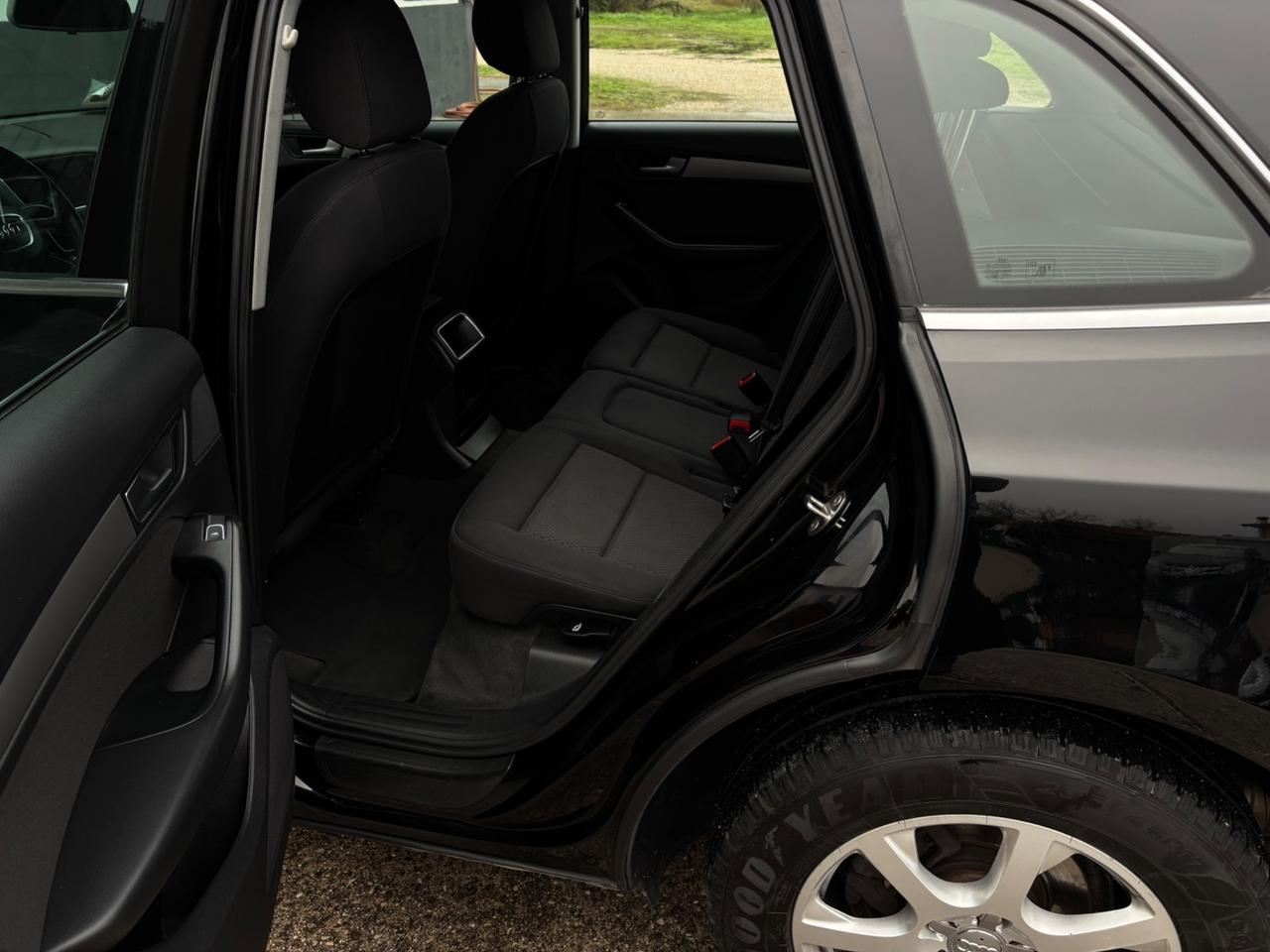 Audi Q5 2.0 TDI 150 CV. Garanzia 12 mesi