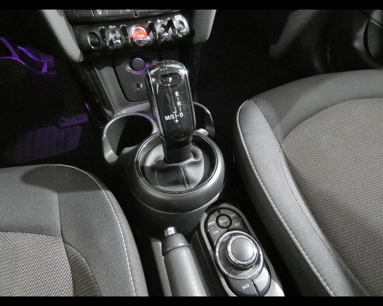 MINI Mini 5 porte (F55) - Mini 1.5 Cooper Classic 5 porte