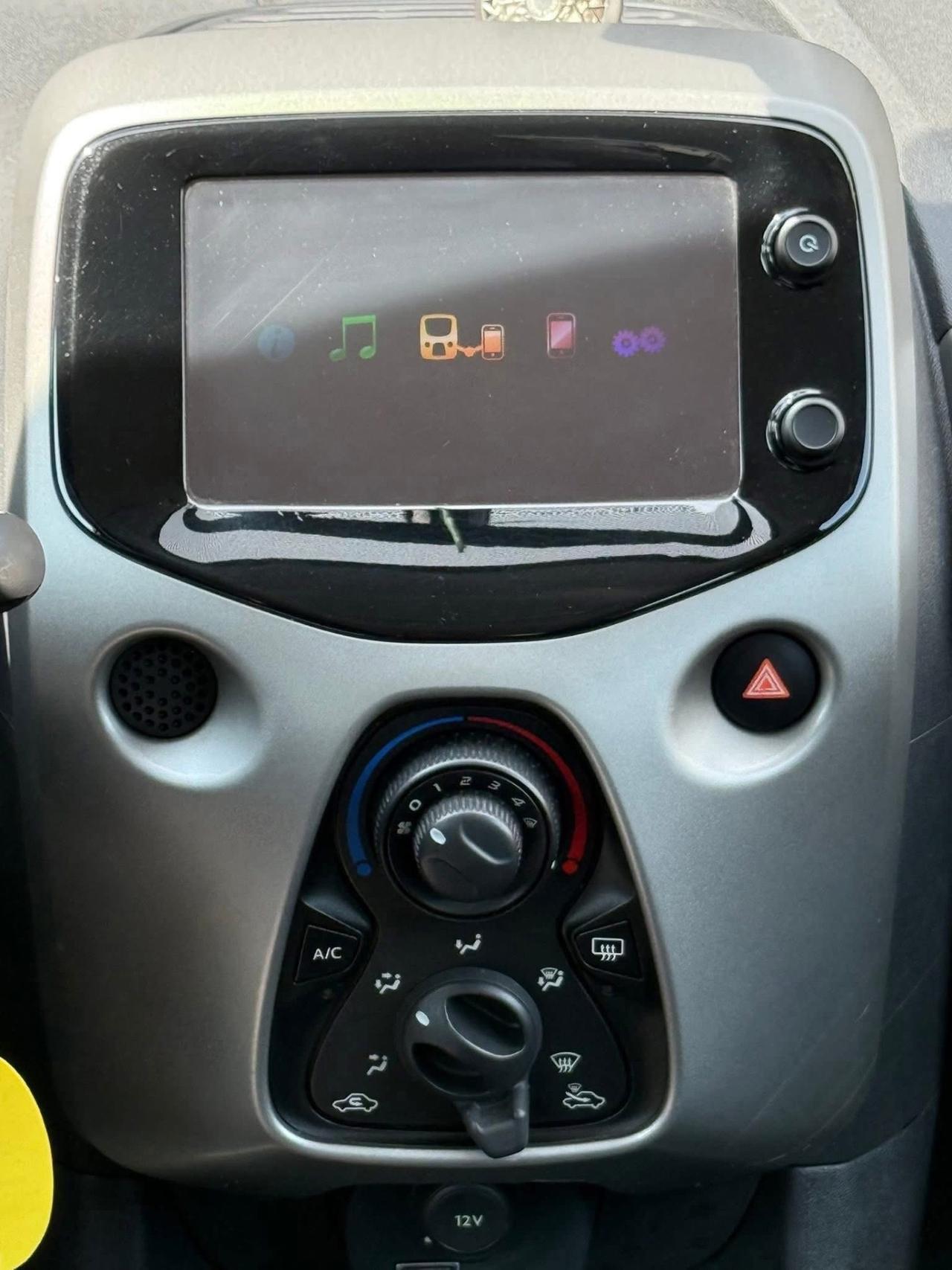 Peugeot 108 VTi 1.0 Benzina 68 3 porte Access
