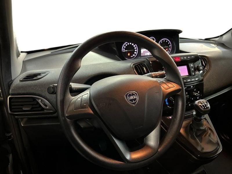 Lancia Ypsilon III 2021 1.0 firefly hybrid Silver s&s 70cv 5p.ti