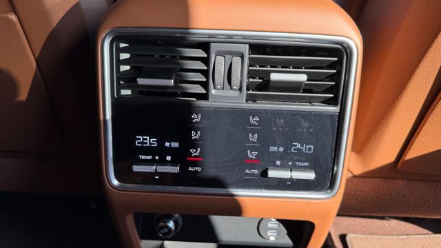 PORSCHE Cayenne 3.0 V6 E-HYBRID 340CV *ITALIANA*PRONTA CONSEGNA*