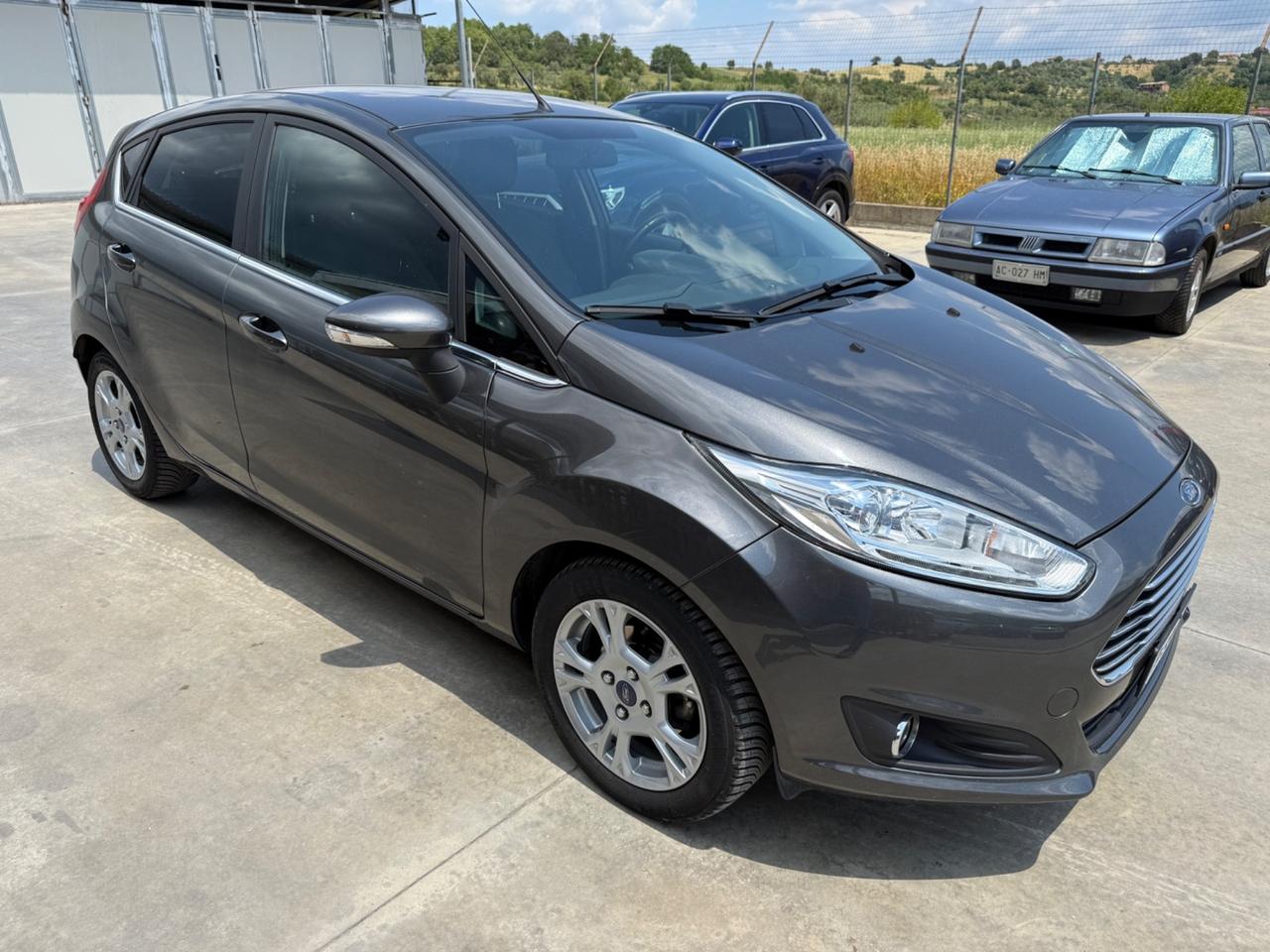 Ford Fiesta 1.5 TDCi 75CV 5 porte Titanium