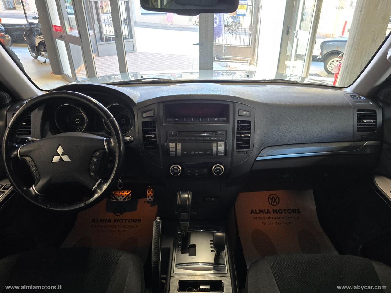 MITSUBISHI Pajero 3.2 DI-D 16V A/T 3p. Instyle