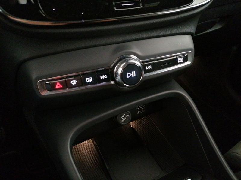 Volvo XC40 1.5 t4 recharge phev Core auto