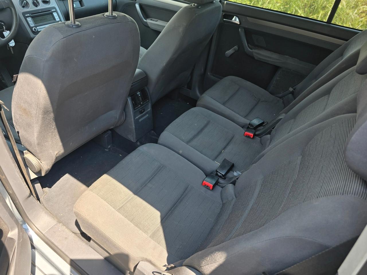 VOLKSWAGEN TOURAN 1.9 TDI 7 POSTI"OK PER NEOPATENTATI"