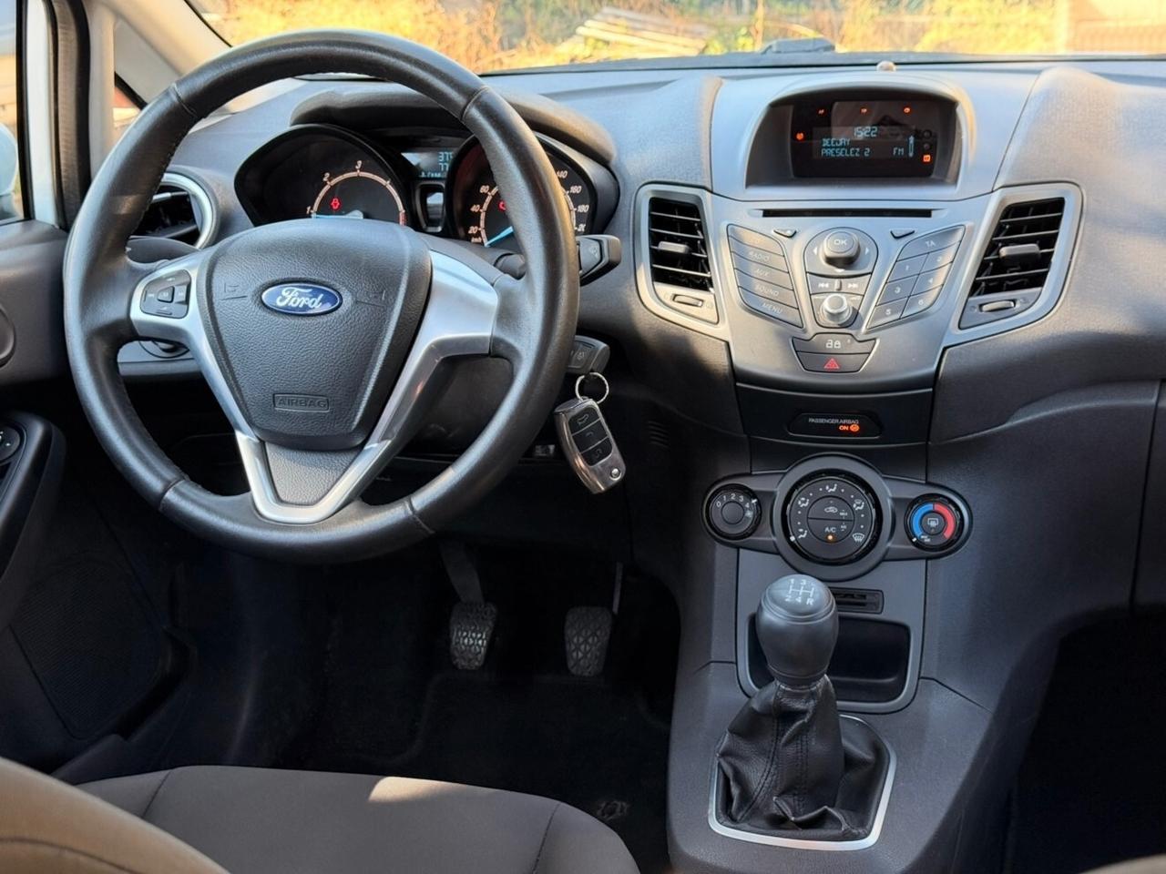 Ford Fiesta 1.5 TDCi 75CV 5 porte Titanium
