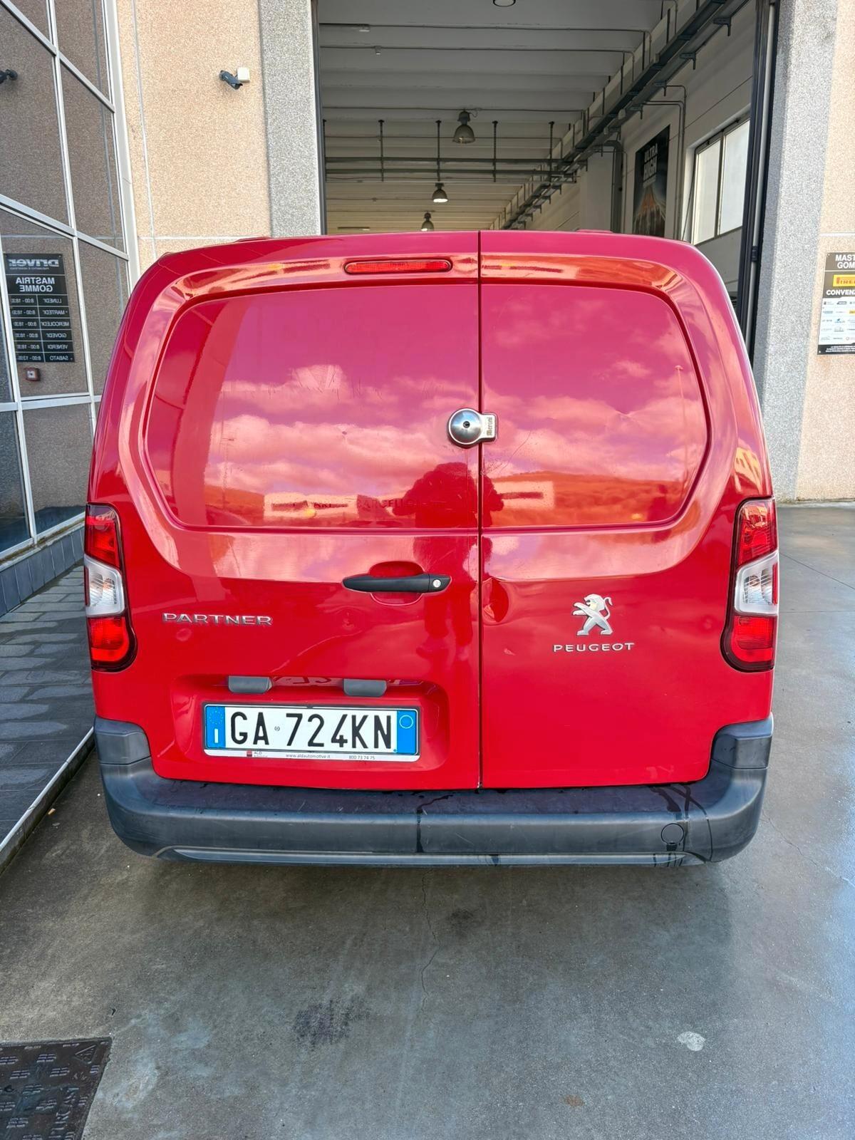 Peugeot Partner BlueHDi 100 S&S PC Furgone Pro