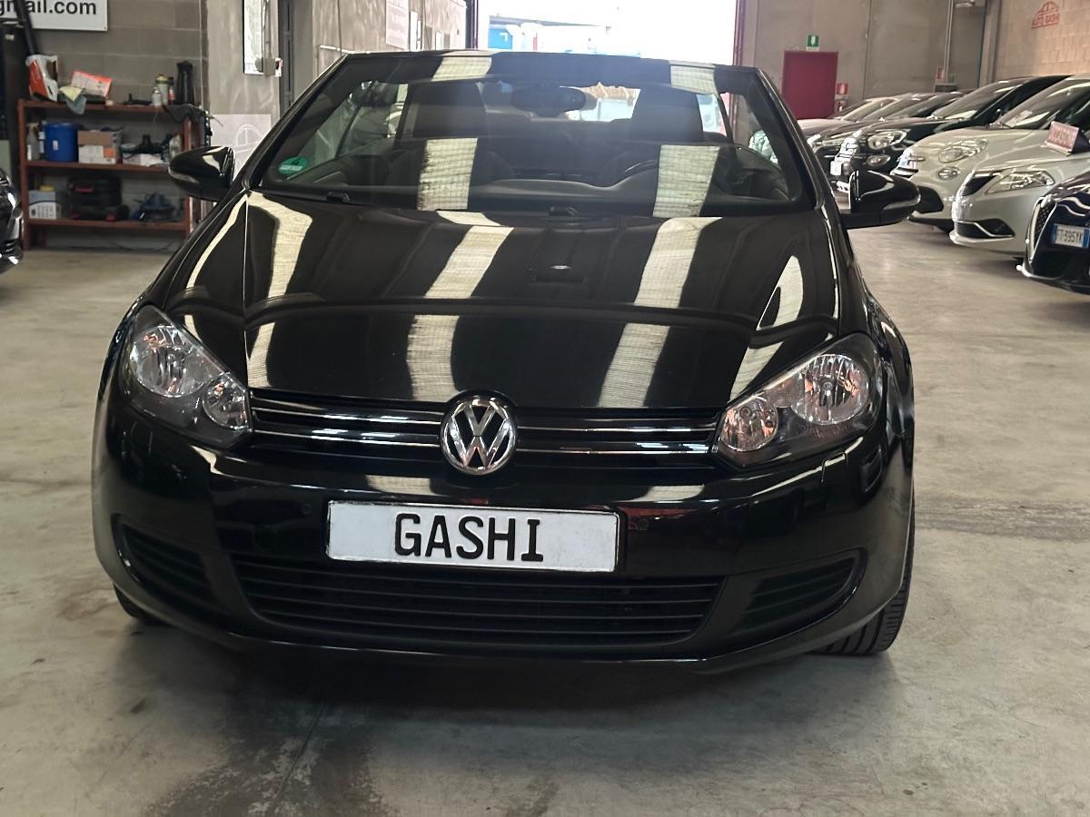 VOLKSWAGEN - Golf Cabrio