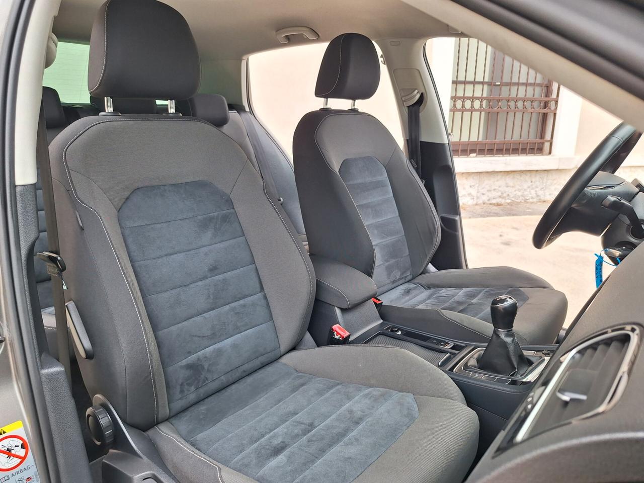 Volkswagen Golf 1.6 TDI 5p. Highline PERFETTA