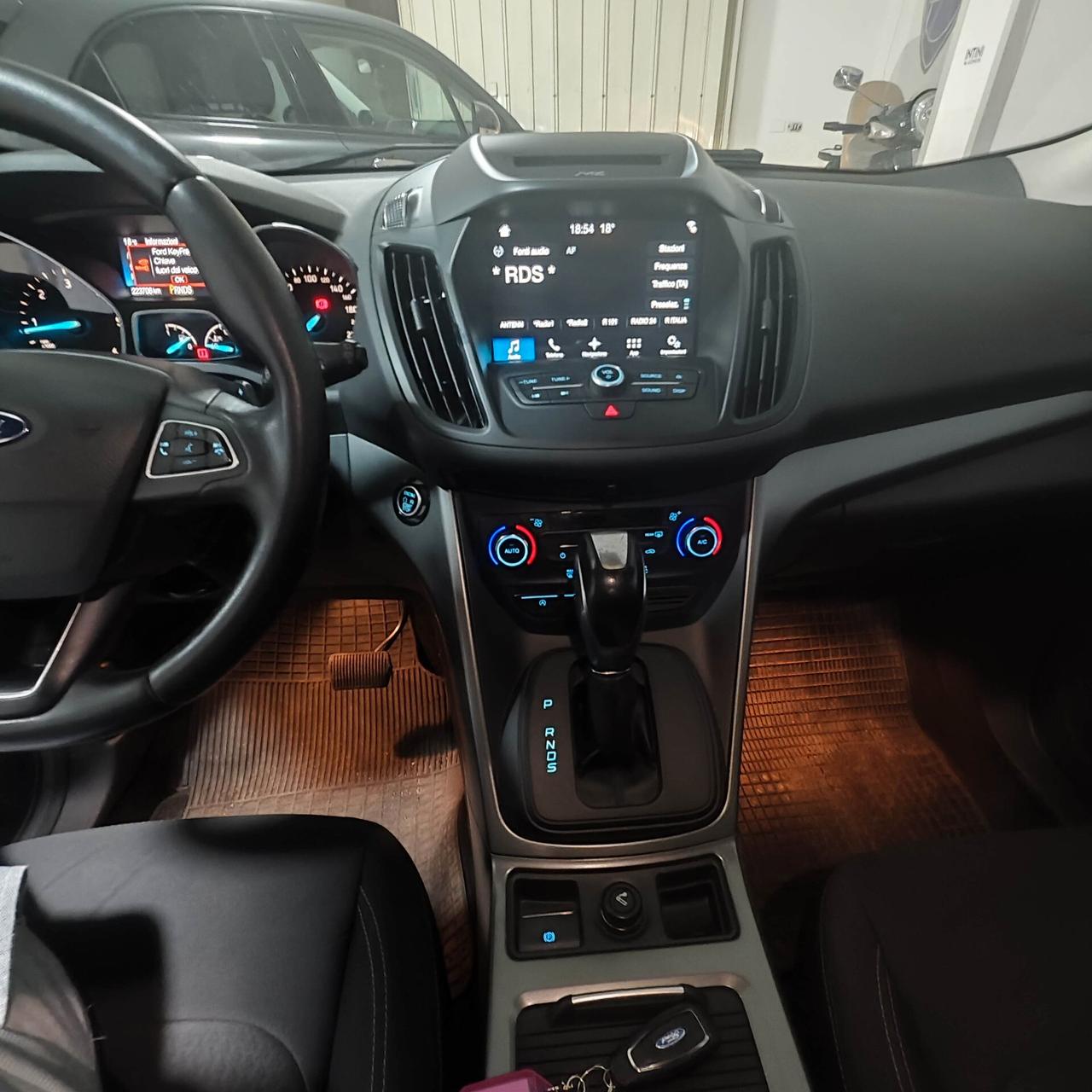 Ford Kuga 1.5 TDCI 120 CV S&S 2WD cambio automatico