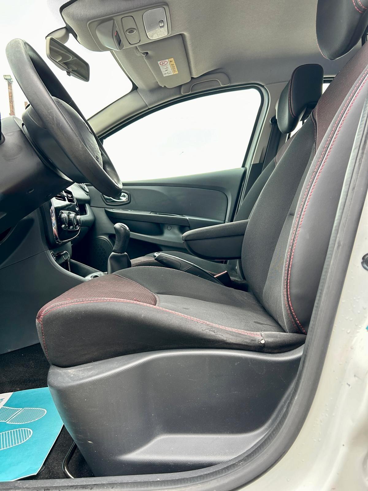 Renault Clio 1.2 75CV GPL 5 porte Live - ok neopatentato