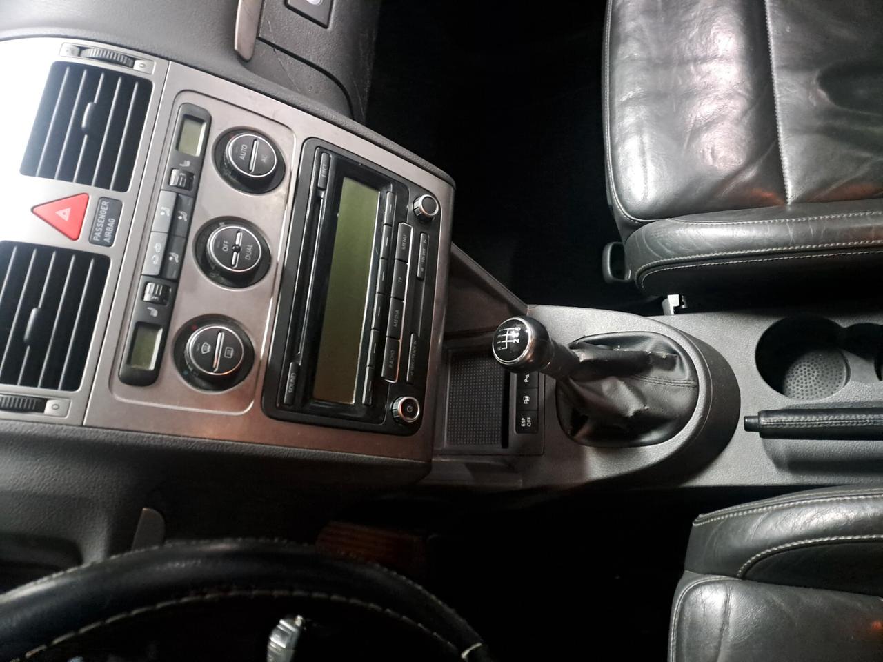 Volkswagen Touran 2.0 TDI 140 CV Highline