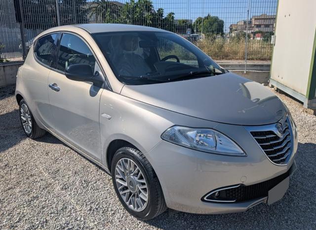 LANCIA Ypsilon 1.2 69 CV 5 porte S&S Platinum