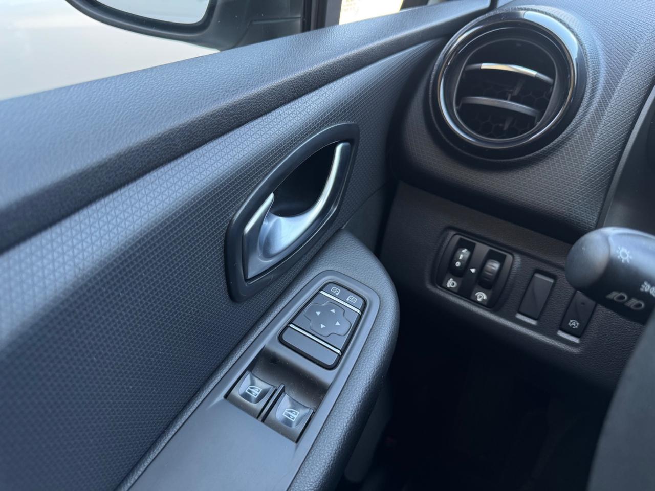 Renault Clio 75 CV 1.5 Diesel AUTOCARRO IVA ESPOSTA NEOPATENTATI