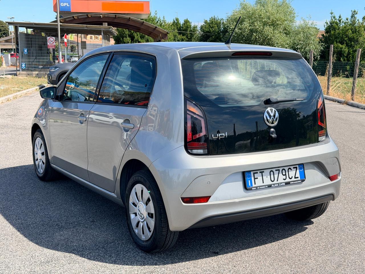 Volkswagen up! 1.0 5p. move