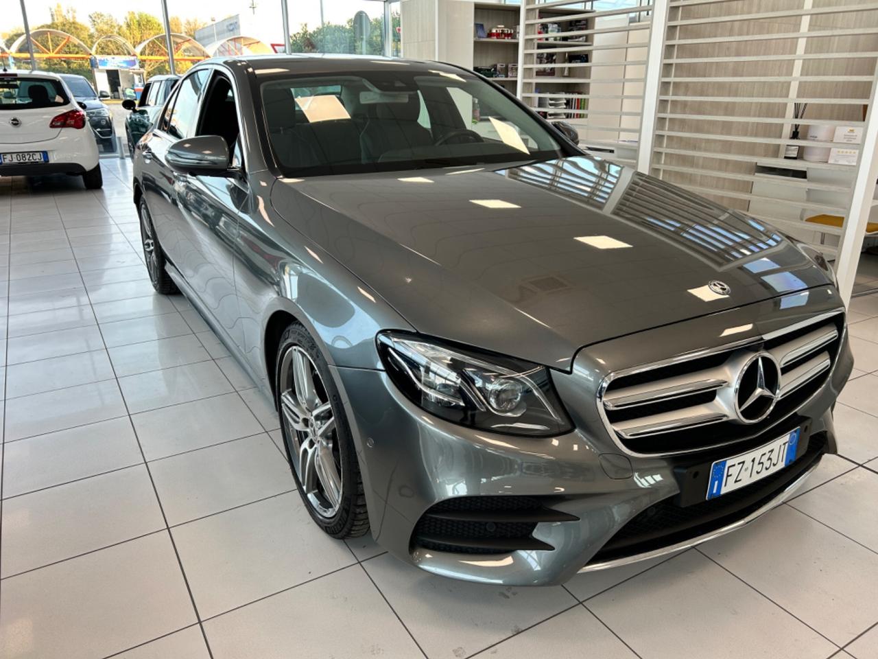 Mercedes-benz E 220 d 4Matic Auto Premium Plus