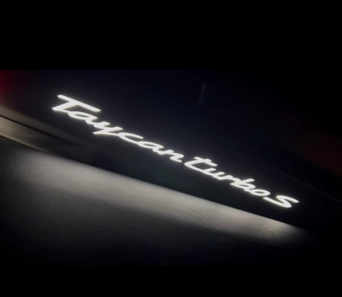 Porsche Taycan Turbo S - 950 CV