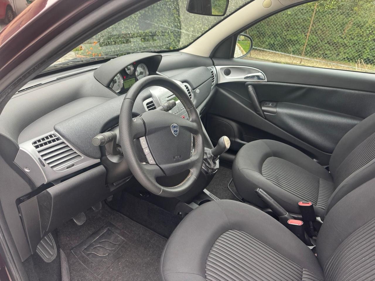 Lancia Ypsilon 1.3 MJT 75 CV Elle