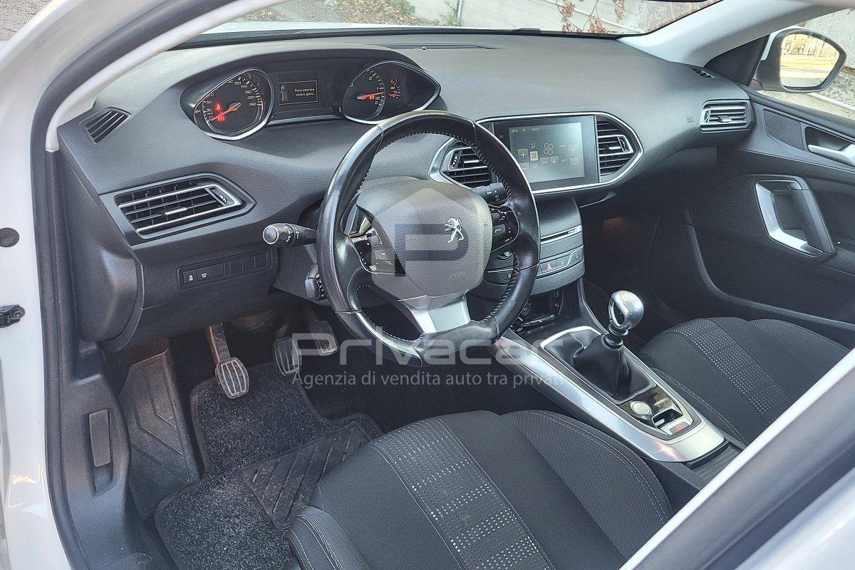 PEUGEOT 308 BlueHDi 120 S&S Business
