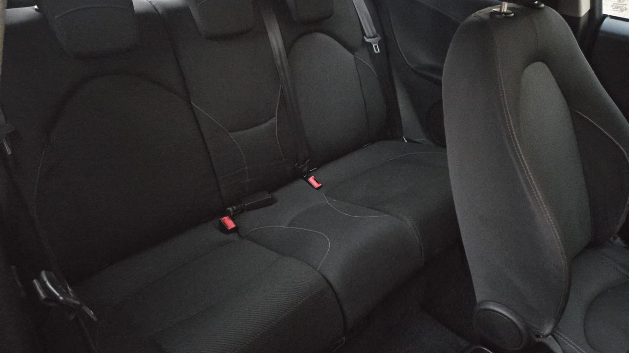 Alfa Romeo MiTo 1.3 JTDm-2 95 CV S&S Distinctive