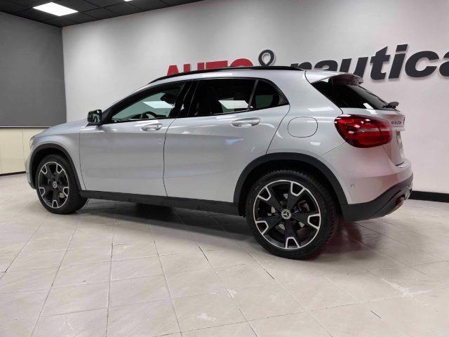 MERCEDES-BENZ GLA 220 PREMIUM 4MATIC AUTO