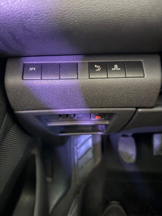 PEUGEOT 5008 1.6 HDi 112CV Business